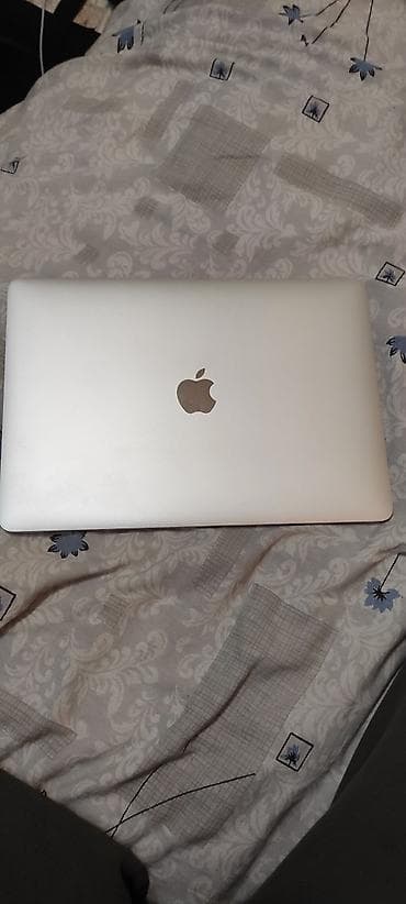 Apple MacBook Pro 13" с Touch Bar (серебристый) - Экран Retina с at lalafo.kg Apple MacBook Pro 13" с Touch Bar (серебристый) - Экран Retina с