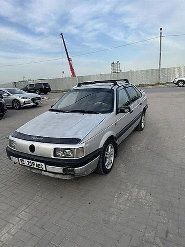 Volkswagen Passat: 1991 г., 1.8 л, Ручные, Бензин, Седан at lalafo.kg Volkswagen Passat: 1991 г., 1.8 л, Ручные, Бензин, Седан