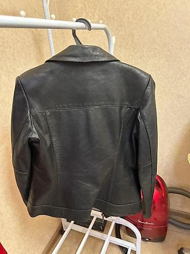 Бомберлер: Булгаары куртка, Косуха, Табигый булгаары, Денеге кыналып турган модель, M lalafo.kg да — 6 Бомберлер: Булгаары куртка, Косуха, Табигый булгаары, Денеге кыналып турган модель, M — 6