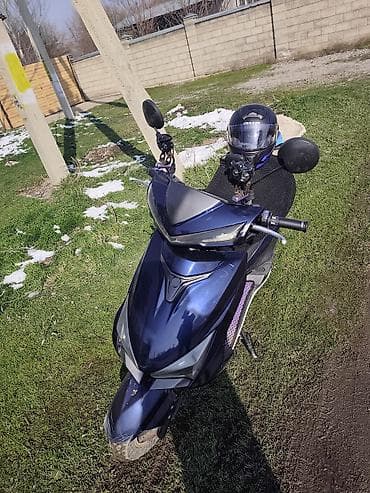 Макси-скутер M8, 150 куб. см, Бензин, Б/у at lalafo.kg Макси-скутер M8, 150 куб. см, Бензин, Б/у