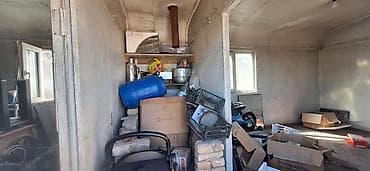 Передвижная строительная бытовка/вагончик на шасси. - Металлический at lalafo.kg Передвижная строительная бытовка/вагончик на шасси. - Металлический