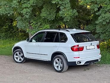 BMW X5: 2011 г., 3.5 л, Автомат, Бензин, Кроссовер at lalafo.kg BMW X5: 2011 г., 3.5 л, Автомат, Бензин, Кроссовер