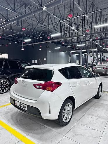 Toyota Auris: 2018 г., Автомат, Бензин, Хетчбек lalafo.kg да Toyota Auris: 2018 г., Автомат, Бензин, Хетчбек
