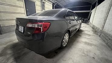Toyota Camry: 2012 г., 2.5 л, Вариатор, Гибрид, Седан at lalafo.kg — 2 Toyota Camry: 2012 г., 2.5 л, Вариатор, Гибрид, Седан — 2