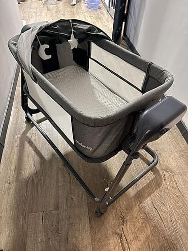 Унаа түрүндөгү керебеттер: Балдар үчүн кошумча коюлган керебет, Жаңы, Дөңгөлөктүү, түсү - Боз lalafo.kg да — 1 Унаа түрүндөгү керебеттер: Балдар үчүн кошумча коюлган керебет, Жаңы, Дөңгөлөктүү, түсү - Боз — 1