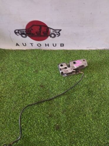 Замок капота Volkswagen Passat B6 2007 (б/у) at lalafo.kg Замок капота Volkswagen Passat B6 2007 (б/у)