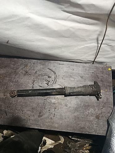 Задний амортизатор Hyundai 2010 г., Оригинал at lalafo.kg Задний амортизатор Hyundai 2010 г., Оригинал