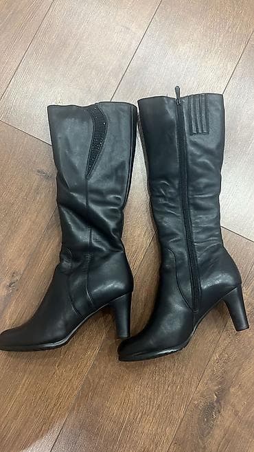 Женские сапоги на каблуке, классические черные. - Материал: гладкая at lalafo.kg Женские сапоги на каблуке, классические черные. - Материал: гладкая