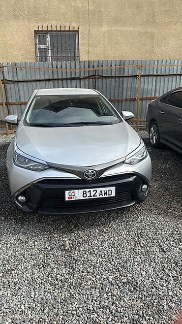 Toyota Corolla: 2020 г., 1.8 л, Вариатор, Гибрид, Седан at lalafo.kg Toyota Corolla: 2020 г., 1.8 л, Вариатор, Гибрид, Седан