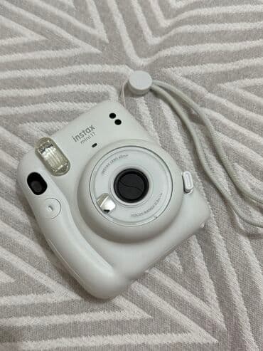 Instax mini 11 в белом цвета с коробкой и инструкцией. Без картриджей at lalafo.kg Instax mini 11 в белом цвета с коробкой и инструкцией. Без картриджей