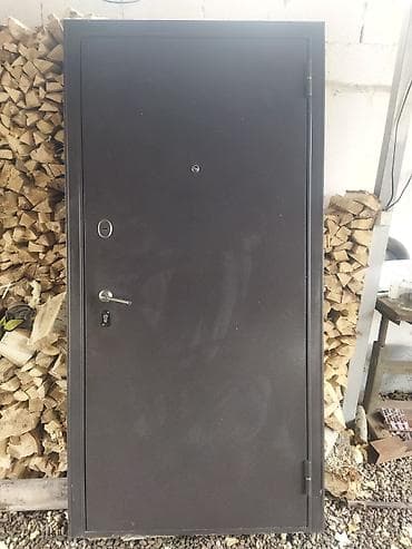 Металл сейф эшиктери: Үйлөр жана батирлер үчүн эшик, Металлдан, Бир эшиктуу, Оң кол, түсү - Боз lalafo.kg да — 1 Металл сейф эшиктери: Үйлөр жана батирлер үчүн эшик, Металлдан, Бир эшиктуу, Оң кол, түсү - Боз — 1