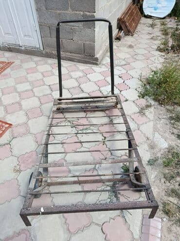 Садово-строительная тачка и тележка, Стальная, Двухколесная, Б/у at lalafo.kg Садово-строительная тачка и тележка, Стальная, Двухколесная, Б/у