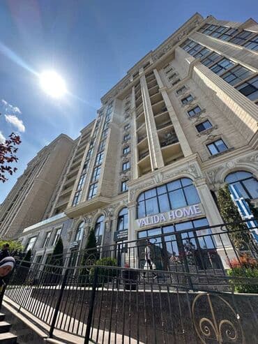 3 комнаты, 126 м², Элитка, 10 этаж, Евроремонт at lalafo.kg 3 комнаты, 126 м², Элитка, 10 этаж, Евроремонт