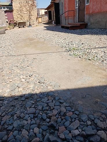 Щебень/гравий для дорожек и двора - Фракция смешанная: от мелкой at lalafo.kg Щебень/гравий для дорожек и двора - Фракция смешанная: от мелкой