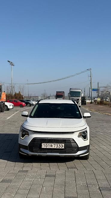 Kia Niro: 2022 г., 1.6 л, Робот, Гибрид, Кроссовер at lalafo.kg Kia Niro: 2022 г., 1.6 л, Робот, Гибрид, Кроссовер