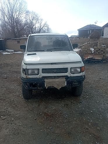 УАЗ Patriot: 2002 г., 2.7 л, Механика, Бензин, Универсал at lalafo.kg УАЗ Patriot: 2002 г., 2.7 л, Механика, Бензин, Универсал