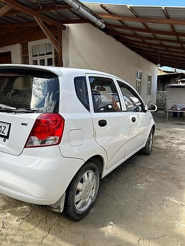 Daewoo Kalos: 2003 г., 1.2 л, Механика, Бензин, Хэтчбэк at lalafo.kg Daewoo Kalos: 2003 г., 1.2 л, Механика, Бензин, Хэтчбэк