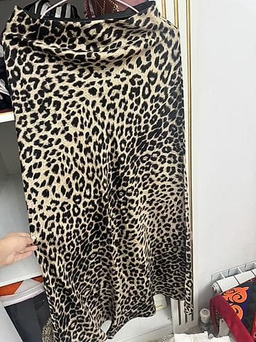 Юбка, Макси, Атлас, По талии at lalafo.kg Юбка, Макси, Атлас, По талии