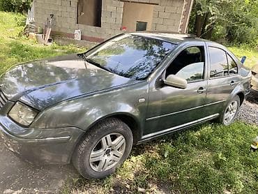 Volkswagen Jetta: 2003 г., 1.5 л, Кол менен иштөөчү, Бензин, Седан lalafo.kg да Volkswagen Jetta: 2003 г., 1.5 л, Кол менен иштөөчү, Бензин, Седан