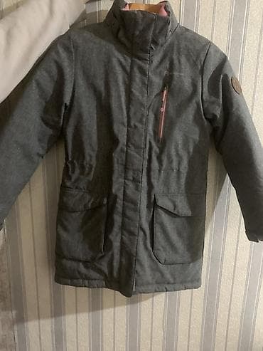 Женская зимняя парка серого цвета. - Удлинённый силуэт до середины at lalafo.kg Женская зимняя парка серого цвета. - Удлинённый силуэт до середины