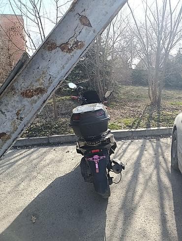 Макси-скутер 150 куб. см, Бензин, Б/у at lalafo.kg Макси-скутер 150 куб. см, Бензин, Б/у