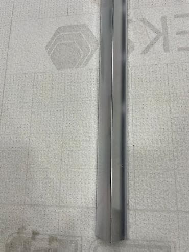 Алюминиевый декоративный уголок (L‑профиль), анодированный, цвет — at lalafo.kg Алюминиевый декоративный уголок (L‑профиль), анодированный, цвет —