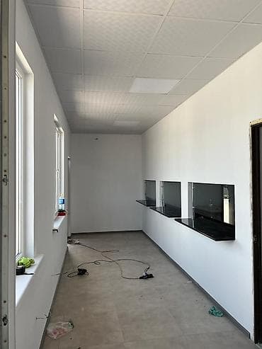 Аренда коворкинга: Офисное/торговое помещение с витражным остеклением и окнами-кассами - at lalafo.kg — 4 Аренда коворкинга: Офисное/торговое помещение с витражным остеклением и окнами-кассами - — 4