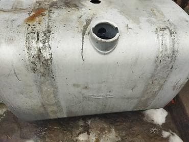 Топливный бак DAF Б/у, Оригинал at lalafo.kg Топливный бак DAF Б/у, Оригинал