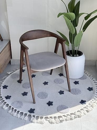 Стул из массива дерева с мягким сиденьем КАЧЕСТВО на 100% В Наличии. - at lalafo.kg Стул из массива дерева с мягким сиденьем КАЧЕСТВО на 100% В Наличии. -