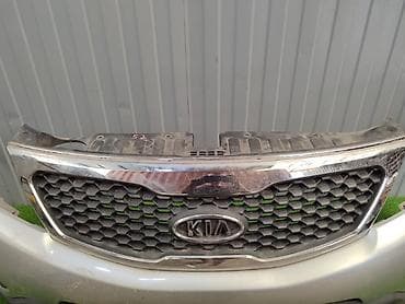 Решетка радиатора Kia 2010 г., Б/у, Оригинал at lalafo.kg Решетка радиатора Kia 2010 г., Б/у, Оригинал
