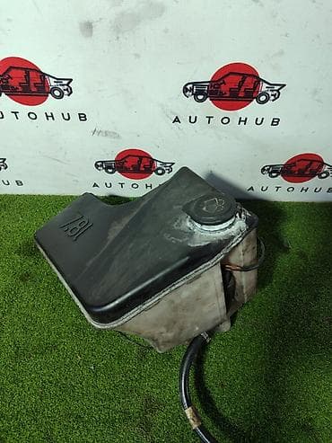 Бачок BMW 2006 г., Оригинал at lalafo.kg Бачок BMW 2006 г., Оригинал