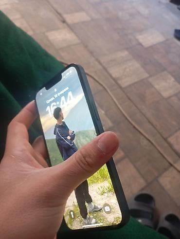 IPhone 13, Б/у, 128 ГБ, Черный, 90 % at lalafo.kg IPhone 13, Б/у, 128 ГБ, Черный, 90 %