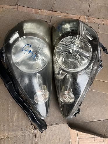 Комплект передних фар Honda 2006 г., Б/у, Оригинал, Япония at lalafo.kg Комплект передних фар Honda 2006 г., Б/у, Оригинал, Япония