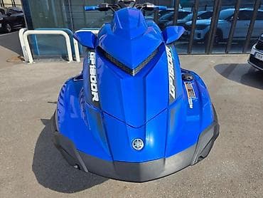 Yamaha WaveRunner GP1800R SVHO — спортивный гидроцикл премиум‑класса at lalafo.kg Yamaha WaveRunner GP1800R SVHO — спортивный гидроцикл премиум‑класса