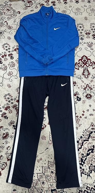 Мужской спортивный костюм, L, XL, Nike, Б/у, цвет - Синий, Самовывоз, Платная доставка at lalafo.kg Мужской спортивный костюм, L, XL, Nike, Б/у, цвет - Синий, Самовывоз, Платная доставка
