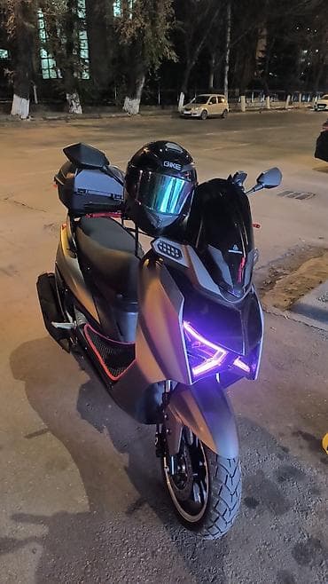 Макси-скутер 150 куб. см, Бензин, Б/у at lalafo.kg Макси-скутер 150 куб. см, Бензин, Б/у