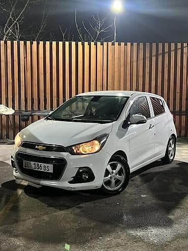 Chevrolet Spark: 2017 г., 1 л, Вариатор, Бензин, Хэтчбэк at lalafo.kg Chevrolet Spark: 2017 г., 1 л, Вариатор, Бензин, Хэтчбэк
