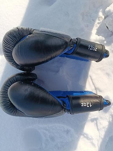 Боксерские перчатки Venum, 12 oz (размер). - Назначение: тренировки at lalafo.kg Боксерские перчатки Venum, 12 oz (размер). - Назначение: тренировки