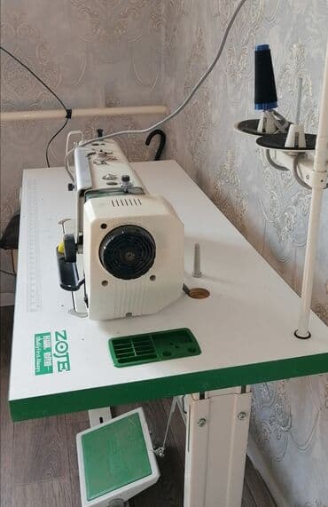 Швейная машина Полуавтомат at lalafo.kg Швейная машина Полуавтомат