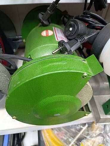 Точильный станок настольный, электрический. - Тип: двухсторонний at lalafo.kg Точильный станок настольный, электрический. - Тип: двухсторонний