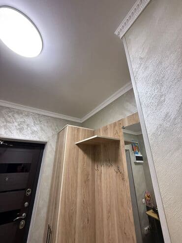 Шкаф-прихожая, С зеркалом, ЛДСП at lalafo.kg Шкаф-прихожая, С зеркалом, ЛДСП