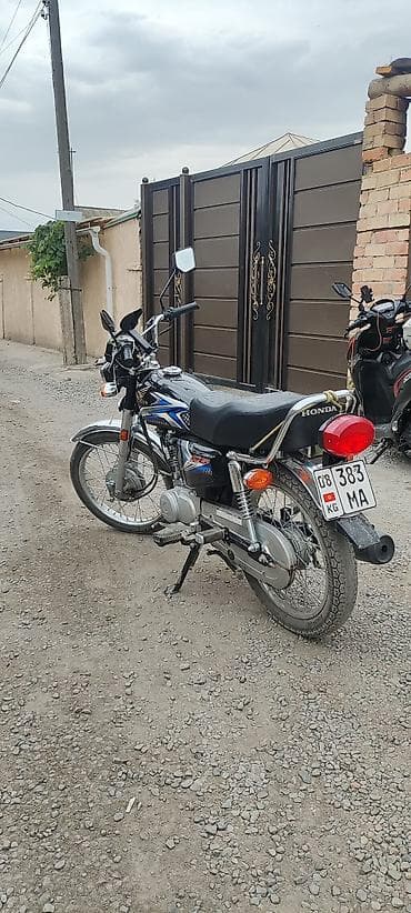 Мотоцикл дорожный Honda CG (линейка CG/CB), черный. Характеристики и at lalafo.kg — 5 Мотоцикл дорожный Honda CG (линейка CG/CB), черный. Характеристики и — 5