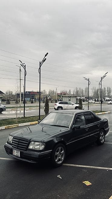 Mercedes-Benz W124: 1995 г., 3.2 л, Автомат, Бензин, Седан at lalafo.kg Mercedes-Benz W124: 1995 г., 3.2 л, Автомат, Бензин, Седан