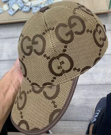 Кепка, Бейсболка, Козырек: Изогнутый, Солнцезащитная at lalafo.kg Кепка, Бейсболка, Козырек: Изогнутый, Солнцезащитная