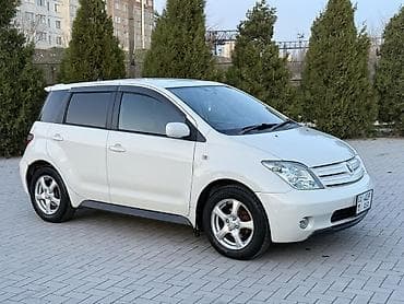 Toyota Ist: 2002 г., 1.5 л, Автомат, Бензин, Хэтчбэк at lalafo.kg Toyota Ist: 2002 г., 1.5 л, Автомат, Бензин, Хэтчбэк