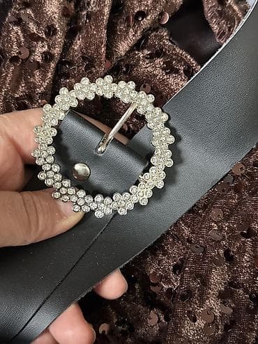 Платье женское нарядное, коричневое, миди. Верх и часть юбки украшены at lalafo.kg — 4 Платье женское нарядное, коричневое, миди. Верх и часть юбки украшены — 4