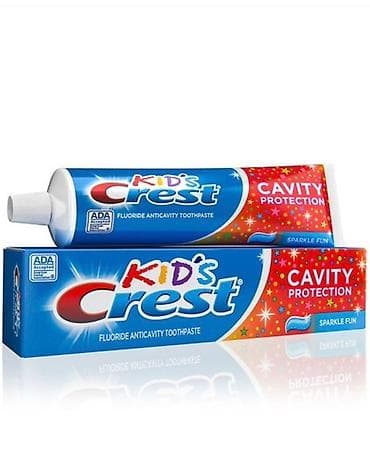 Детская зубная паста Crest с фтором обеспечивает защиту от кариеса at lalafo.kg Детская зубная паста Crest с фтором обеспечивает защиту от кариеса