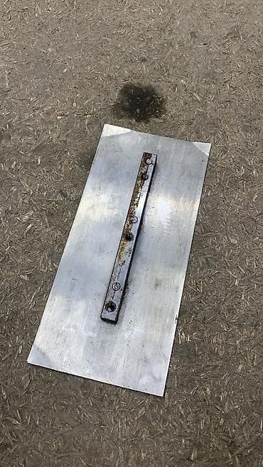 Металлическая заготовка с направляющей планкой Описание: - Основание at lalafo.kg Металлическая заготовка с направляющей планкой Описание: - Основание