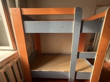 Двухъярусная детская кровать, Б/у, ЛДСП, цвет - Оранжевый at lalafo.kg Двухъярусная детская кровать, Б/у, ЛДСП, цвет - Оранжевый
