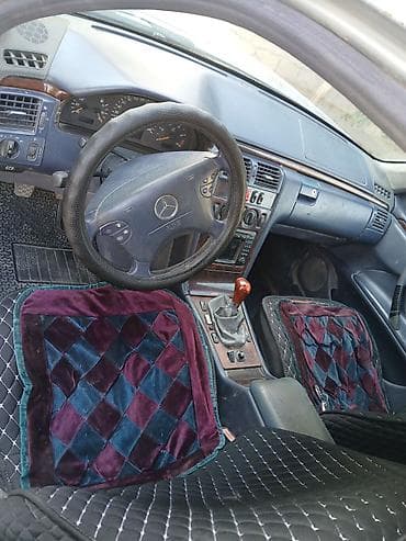 Mercedes-Benz E-Class: 2000 г., 2.2 л, Механика, Дизель, Седан at lalafo.kg Mercedes-Benz E-Class: 2000 г., 2.2 л, Механика, Дизель, Седан